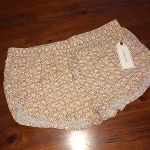 Women’s shorts size large